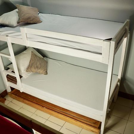 E Transient Hostel Paranaque City Luaran gambar